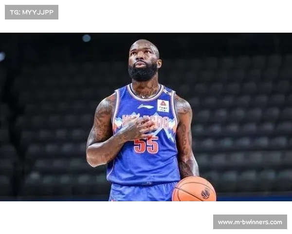 波哥大赛场惊现突发状况 球员琼斯发球时意外晕倒引担忧 波哥大赛场惊现突发状况 球员琼斯发球时意外晕倒引担忧