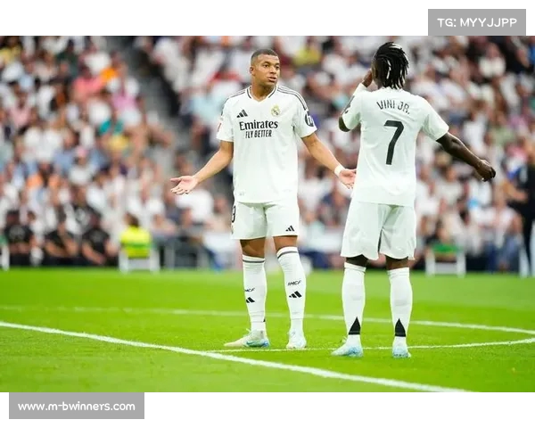 皇马世俱杯决战前瞻:帕丘卡能否阻击白衣军团的荣耀之路 皇马世俱杯决战前瞻:帕丘卡能否阻击白衣军团的荣耀之路